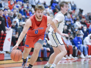 Morgantown boys' basketball team pulls away from University with late surge